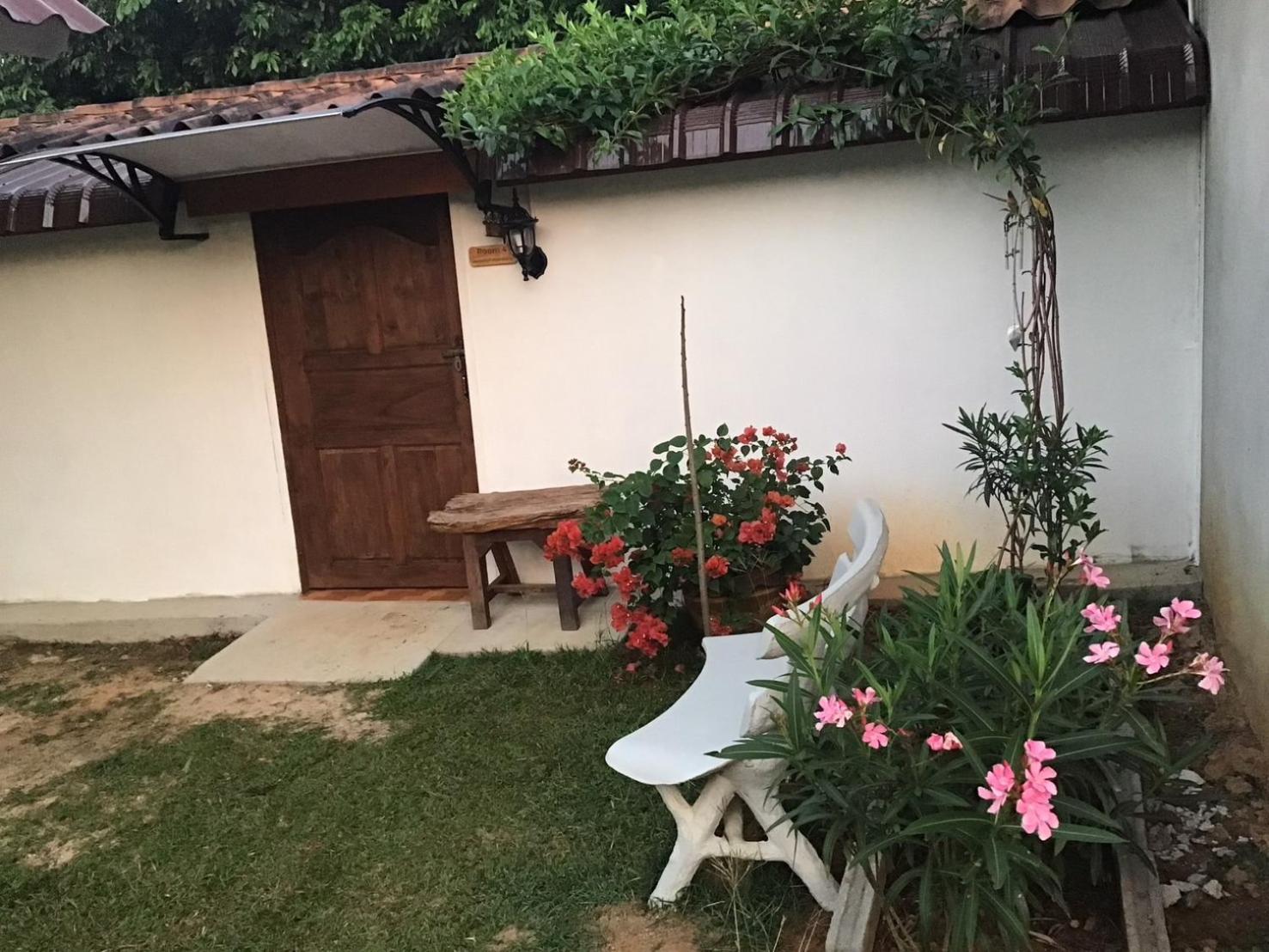Serenity1 Homestay Chiang Dao Esterno foto